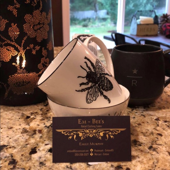 Meet your Posher, 💚🌲 EMILY 💚🌲 - Picture 3 of 5